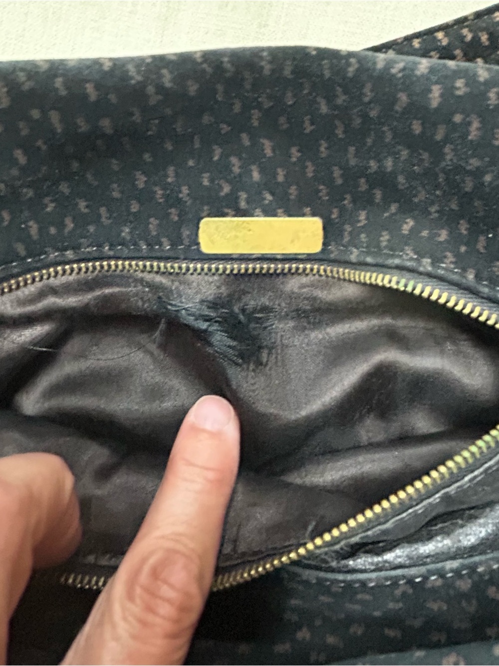 Vintage Bagheera Black Suede purse - Picture 6 of 9